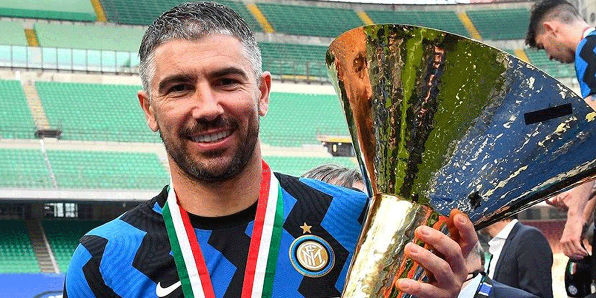 Masih Ingat Aleksandar Kolarov? Kini Siap Comeback Ke Inter Milan