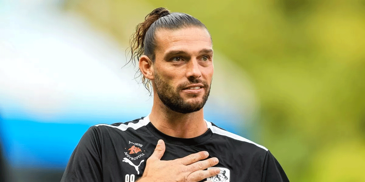 Andy Carroll Bersinar dengan Hat-Trick SpektakulerAndy Carroll Bersinar dengan Hat-Trick Spektakuler