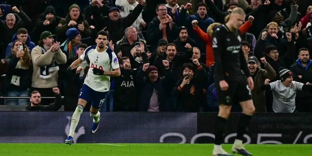 Kontroversi-Gol-Spurs-dan-Kritik-Wasit